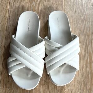 American Eagle Womens White Padded Cross Strap Slide Sandals Size 8 Beach Comfy